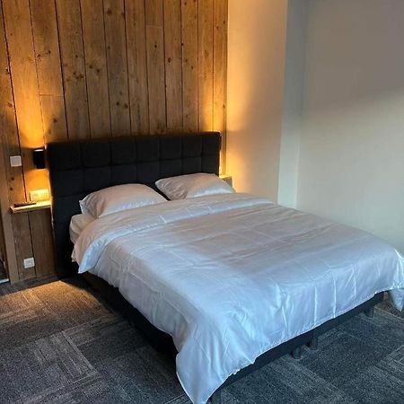 Nieuwe Kamer In Centrum Brugge Met Badkamer ! Eksteriør bilde