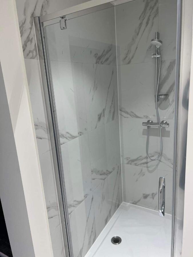Nieuwe Kamer In Centrum Brugge Met Badkamer ! Eksteriør bilde