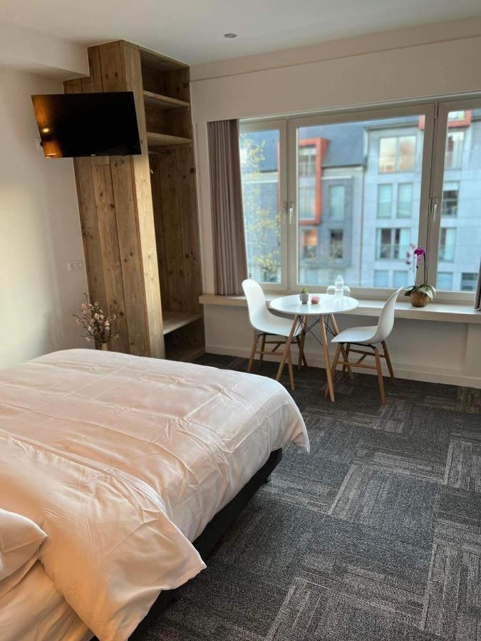 Nieuwe Kamer In Centrum Brugge Met Badkamer ! Eksteriør bilde
